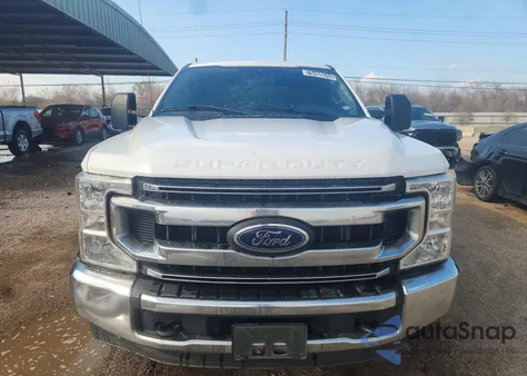 2021 Ford F250 Super Duty z USA, uszkodzony, nr VIN 1FD7X2A60MEC14855